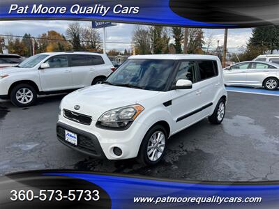 2013 Kia Soul + Immaculate Loaded Fuel Efficient Wagon