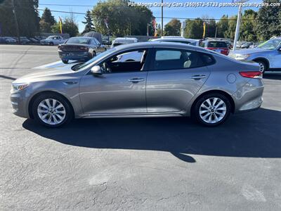 2016 Kia Optima LX   - Photo 2 - Vancouver, WA 98686