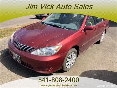 2005 Toyota Camry LE   - Photo 1 - North Bend, OR 97459