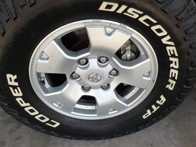 2014 Toyota Tacoma PreRunner V6 - Photo 10 - Cottonwood, AZ 86326