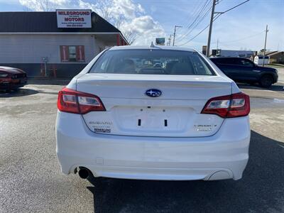 2017 Subaru Legacy 2.5i Premium   - Photo 5 - Morgantown, WV 26505
