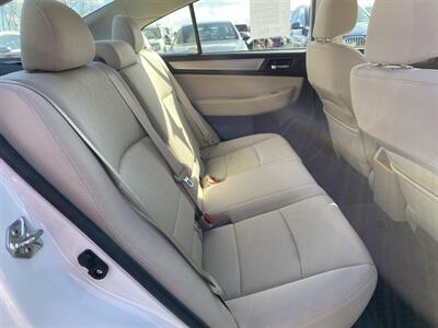 2017 Subaru Legacy 2.5i Premium   - Photo 16 - Morgantown, WV 26505