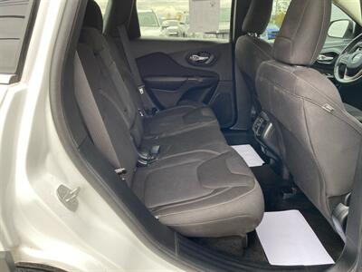 2015 Jeep Cherokee Latitude   - Photo 16 - Morgantown, WV 26505