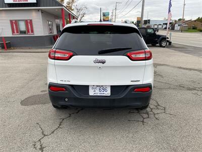 2015 Jeep Cherokee Latitude   - Photo 6 - Morgantown, WV 26505