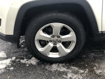 2019 Jeep Compass Latitude   - Photo 39 - Owatonna, MN 55060