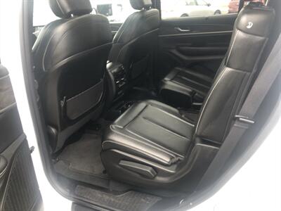 2024 Jeep Grand Cherokee L Limited   - Photo 18 - Owatonna, MN 55060