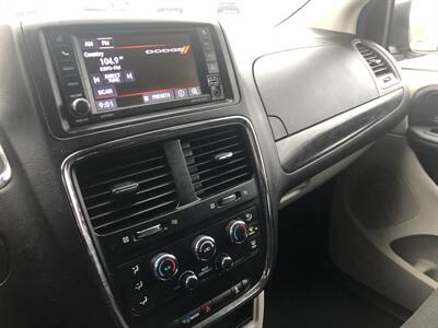 2019 Dodge Grand Caravan SXT Premium Plus   - Photo 24 - Owatonna, MN 55060