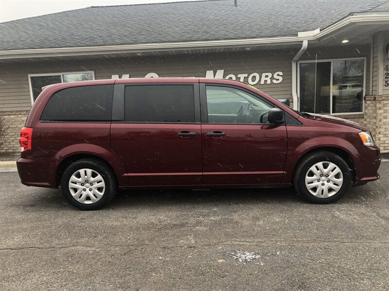 2019 Dodge Grand Caravan SXT Premium Plus   - Photo 1 - Owatonna, MN 55060