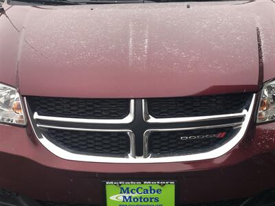 2019 Dodge Grand Caravan SXT Premium Plus   - Photo 4 - Owatonna, MN 55060