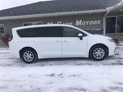 2023 Chrysler Pacifica Touring L Van