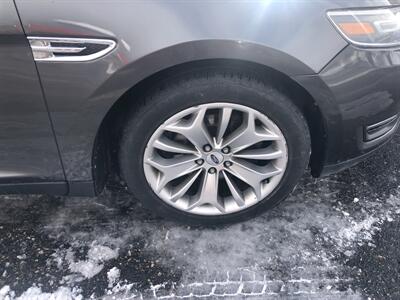 2015 Ford Taurus Limited   - Photo 10 - Owatonna, MN 55060