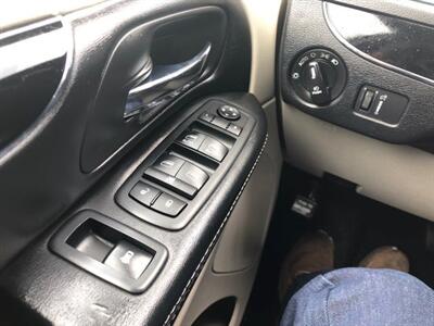 2019 Dodge Grand Caravan SXT   - Photo 29 - Owatonna, MN 55060