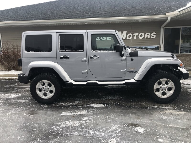2014 Jeep Wrangler Unlimited Sahara  