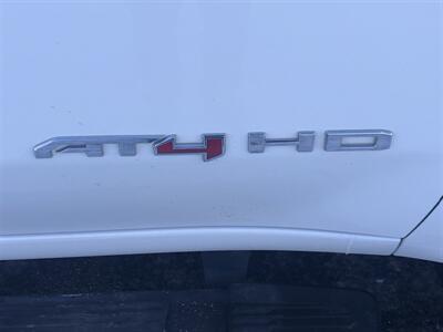 2020 GMC Sierra 3500 AT4   - Photo 12 - Owatonna, MN 55060