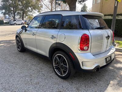 2011 MINI Cooper Countryman S ALL4 MANUAL!! Super clean!! Great looking interior !! - Photo 3 - Valencia, CA 91355