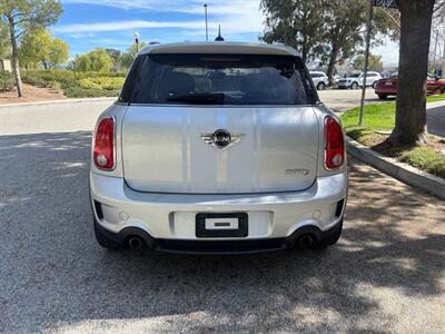 2011 MINI Cooper Countryman S ALL4 MANUAL!! Super clean!! Great looking interior !! - Photo 4 - Valencia, CA 91355