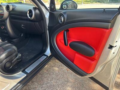 2011 MINI Cooper Countryman S ALL4 MANUAL!! Super clean!! Great looking interior !! - Photo 27 - Valencia, CA 91355