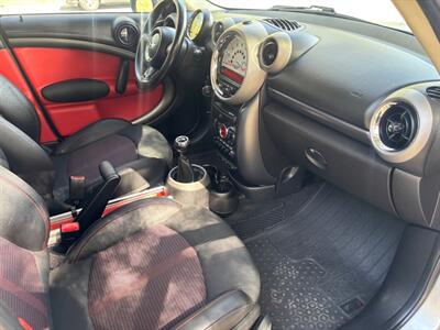 2011 MINI Cooper Countryman S ALL4 MANUAL!! Super clean!! Great looking interior !! - Photo 25 - Valencia, CA 91355