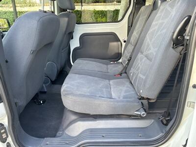 2011 Ford Transit Connect XLT Premium  LOW MILES! RUNS GREAT! - Photo 10 - Valencia, CA 91355