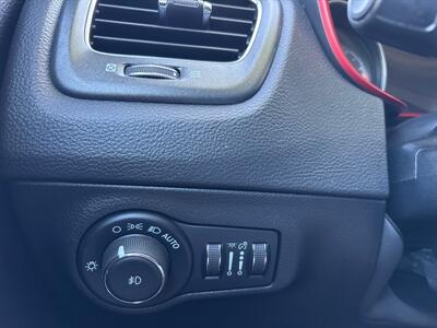 2021 Jeep Compass Trailhawk  GREAT DEAL! 4 WHEEL DRIVE! RUNS GREAT! EXCELLENT CONDITION!!! Low Miles ! - Photo 29 - Valencia, CA 91355