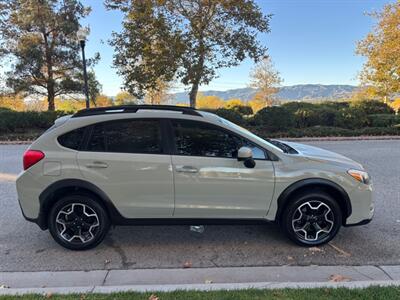 2015 Subaru XV Crosstrek 2.0i Premium  Really beautiful Subaru. Great color ,  runs great. - Photo 6 - Valencia, CA 91355