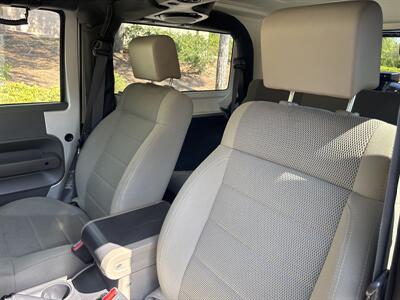 2007 Jeep Wrangler Rubicon 6 Speed MANUAL! - Photo 9 - Valencia, CA 91355