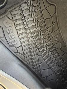 2007 Jeep Wrangler Rubicon 6 Speed MANUAL! - Photo 16 - Valencia, CA 91355