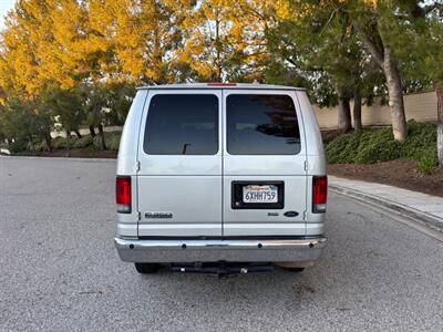 2010 Ford E-350 SD XL Looks Great ! Runs Great!! - Photo 4 - Valencia, CA 91355