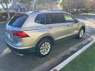 2020 Volkswagen Tiguan S  ONE OWNER! GREAT CONDITION! 3RD ROW! - Photo 5 - Valencia, CA 91355