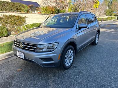 2020 Volkswagen Tiguan S  ONE OWNER! GREAT CONDITION! 3RD ROW! - Photo 1 - Valencia, CA 91355