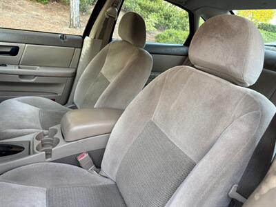 2007 Ford Taurus SE ONLY 83k miles!!!  One owner ! Known for their reliability ! - Photo 10 - Valencia, CA 91355