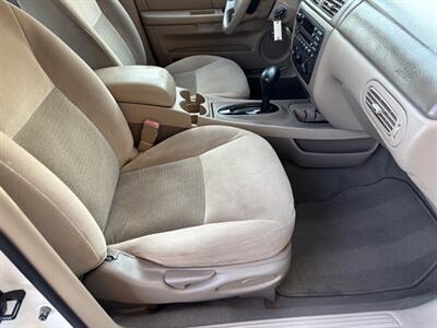 2007 Ford Taurus SE ONLY 83k miles!!!  One owner ! Known for their reliability ! - Photo 17 - Valencia, CA 91355