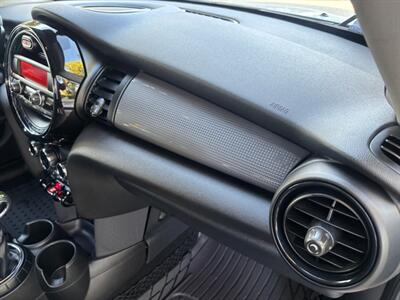 2016 MINI Hardtop 4 Door Cooper  Super Clean ! 99k miles - Photo 20 - Valencia, CA 91355