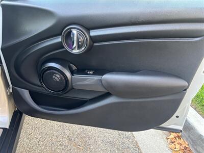 2016 MINI Hardtop 4 Door Cooper  Super Clean ! 99k miles - Photo 23 - Valencia, CA 91355