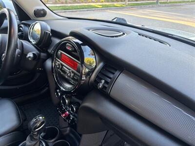 2016 MINI Hardtop 4 Door Cooper  Super Clean ! 99k miles - Photo 21 - Valencia, CA 91355