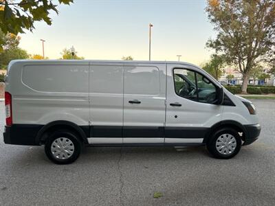 2016 Ford Transit 150  LOW MILES! LOOKS AS GOOD AS THE PHOTOS! ONE OWNER! - Photo 6 - Valencia, CA 91355