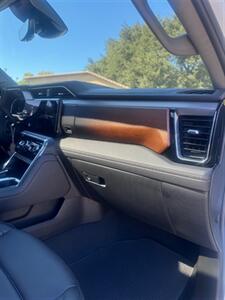 2024 GMC Sierra 3500 Denali   - Photo 24 - Valencia, CA 91355