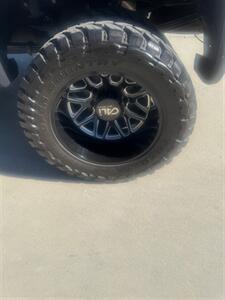 2024 GMC Sierra 3500 Denali   - Photo 30 - Valencia, CA 91355