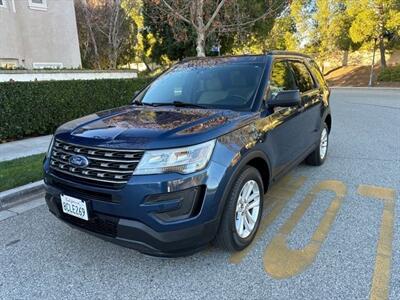 2017 Ford Explorer  LOW MILES AND BEAUTIFUL - Photo 1 - Valencia, CA 91355