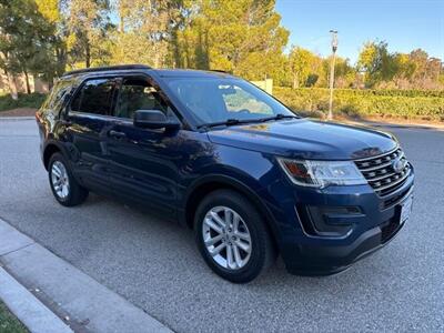 2017 Ford Explorer  LOW MILES AND BEAUTIFUL - Photo 7 - Valencia, CA 91355