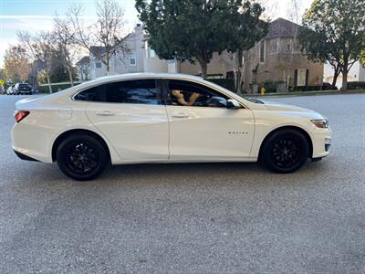 2020 Chevrolet Malibu LT   - Photo 8 - Valencia, CA 91355