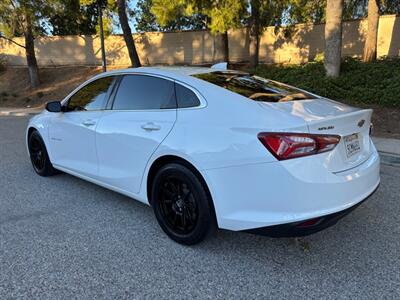 2020 Chevrolet Malibu LT   - Photo 3 - Valencia, CA 91355