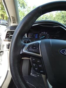 2019 Ford Fusion SEL   - Photo 24 - Naples, FL 34104