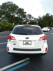 2013 Subaru Outback 2.5i Limited   - Photo 12 - Naples, FL 34104