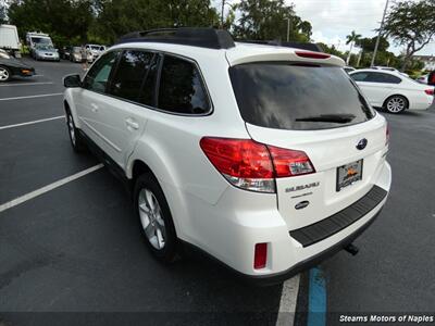 2013 Subaru Outback 2.5i Limited   - Photo 9 - Naples, FL 34104