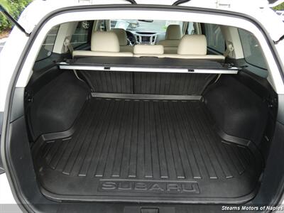 2013 Subaru Outback 2.5i Limited   - Photo 15 - Naples, FL 34104