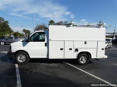 2017 Chevrolet Express 3500  KUV - Photo 13 - Naples, FL 34104