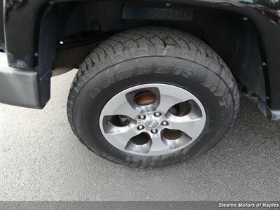 2017 Jeep Wrangler Sahara   - Photo 16 - Naples, FL 34104
