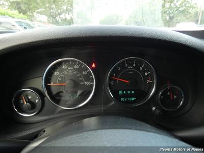 2017 Jeep Wrangler Sahara   - Photo 21 - Naples, FL 34104