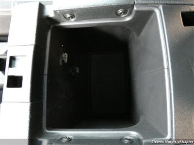 2017 Jeep Wrangler Sahara   - Photo 32 - Naples, FL 34104